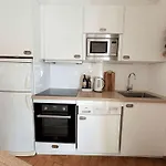 Apartamento Rénové Avec Balcon Dans Port Grimaud, Parking Inclus - Fr-1-868-11