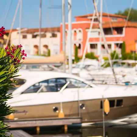 Apartament Renove Avec Balcon Dans Port Grimaud, Parking Inclus - Fr-1-868-11 Grimaud