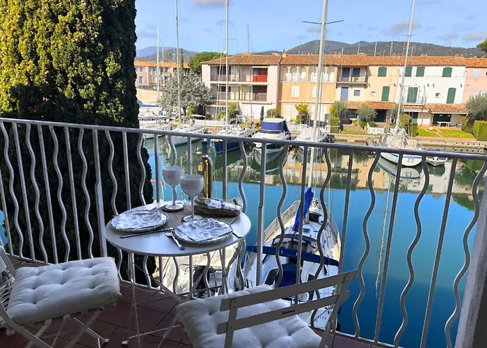 Διαμέρισμα Renove Avec Balcon Dans Port Grimaud, Parking Inclus - Fr-1-868-11 Grimaud