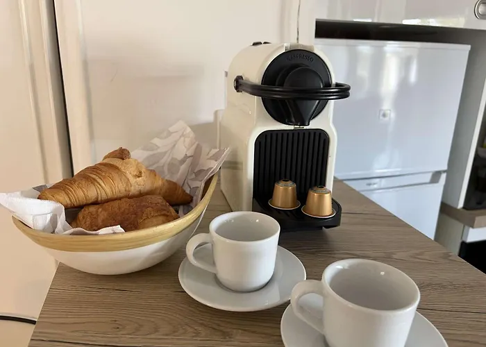 Renove Avec Balcon Dans Port Grimaud, Parking Inclus - Fr-1-868-11 Grimaud