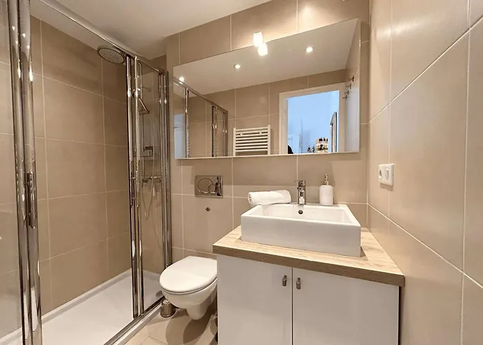 Διαμέρισμα Renove Avec Balcon Dans Port Grimaud, Parking Inclus - Fr-1-868-11